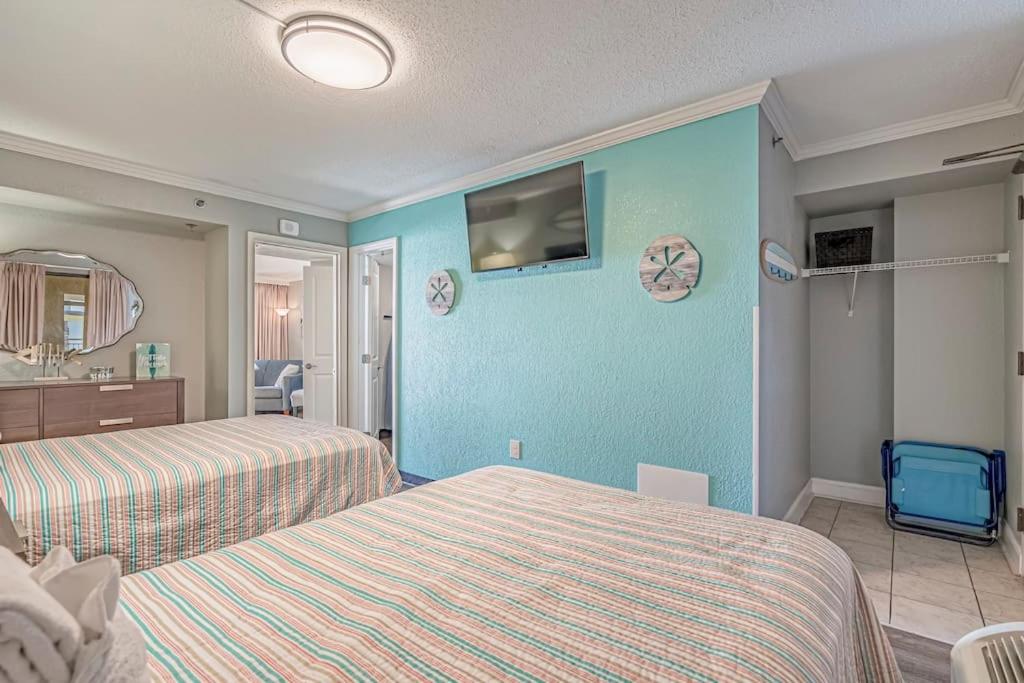 Beautiful Ocean views, on 15th floor! - Image 8