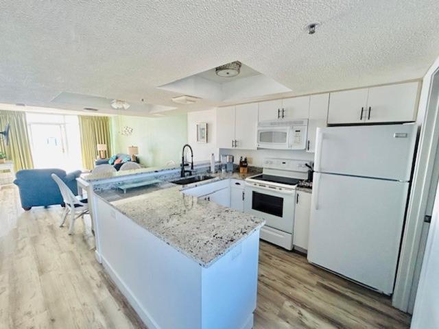 SeaWatch Resort - Image 6