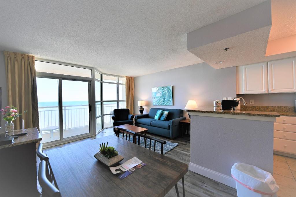 Amazing Ocean Views CB 20th Floor - Image 5