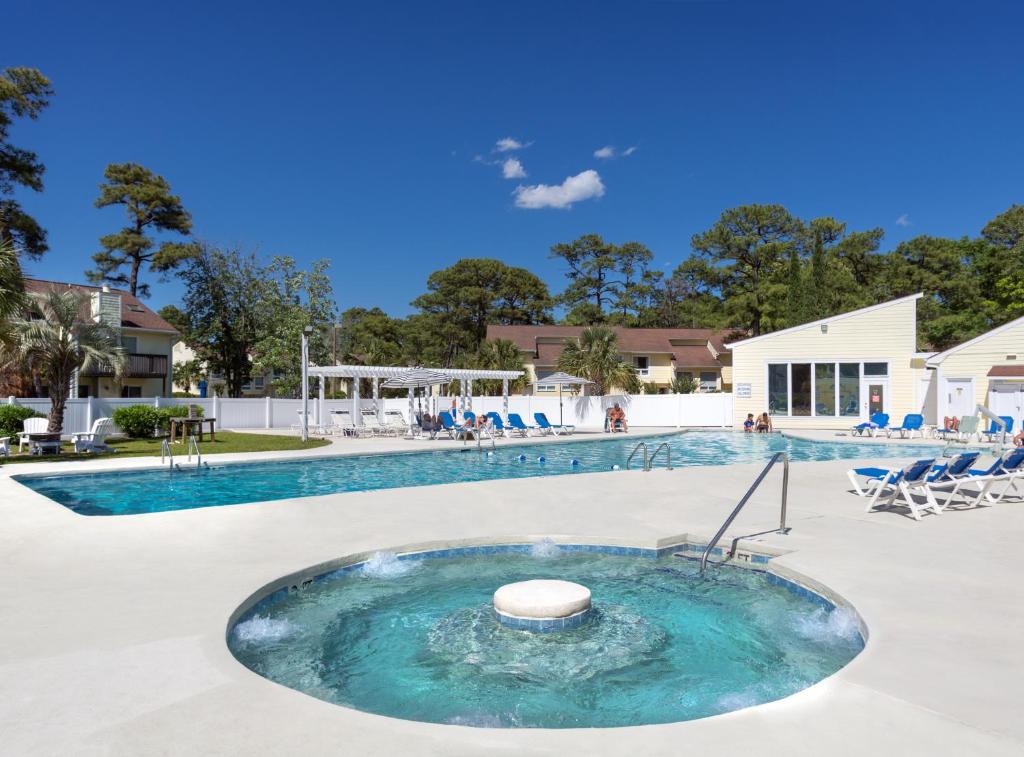 Hot Tub (Jacuzzi) - Photo 3