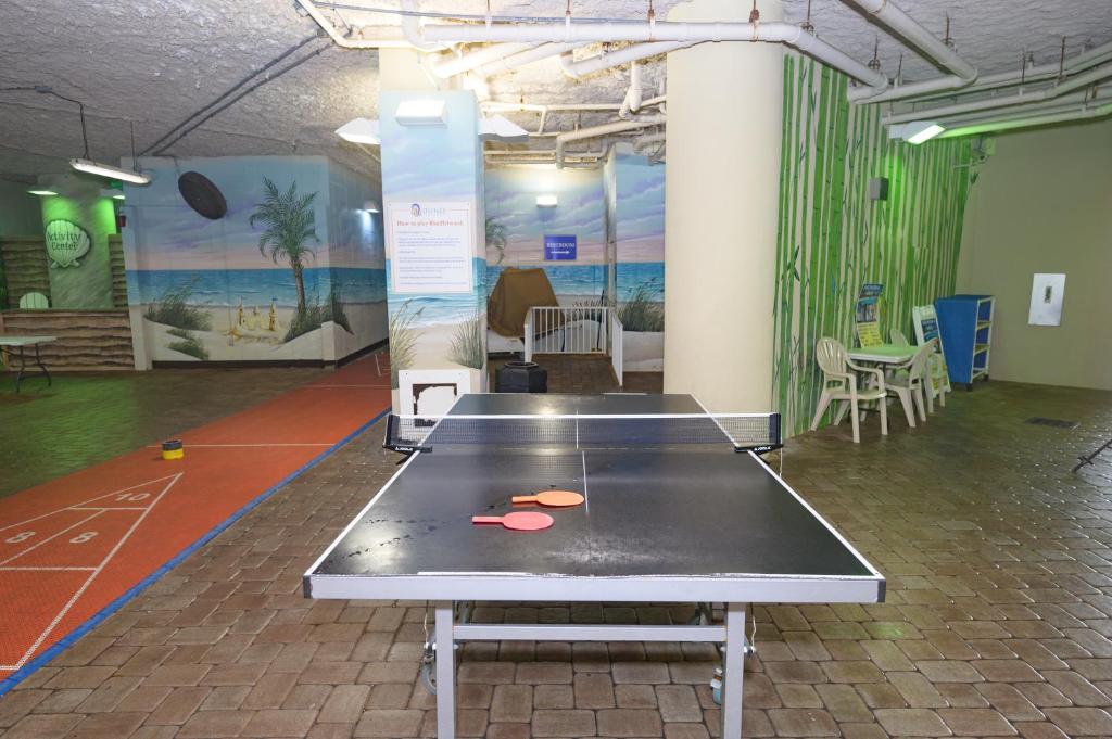 Oceanfront Condo with WaterPark Included in Price - Image 8