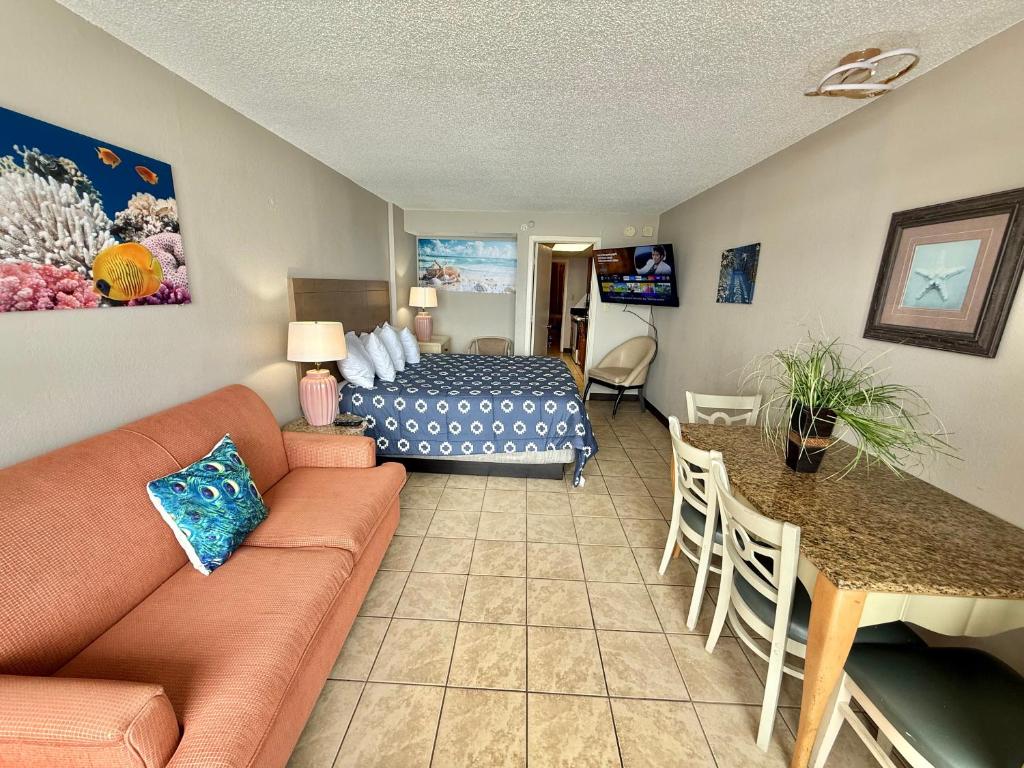 Landmark resort - Image 6