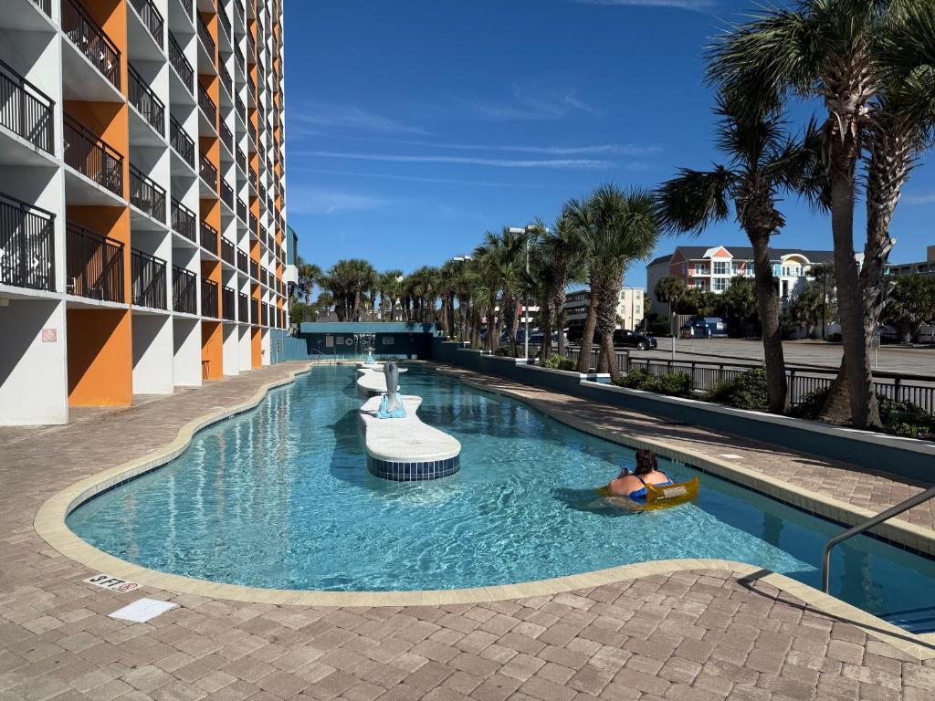 Landmark resort - Image 4