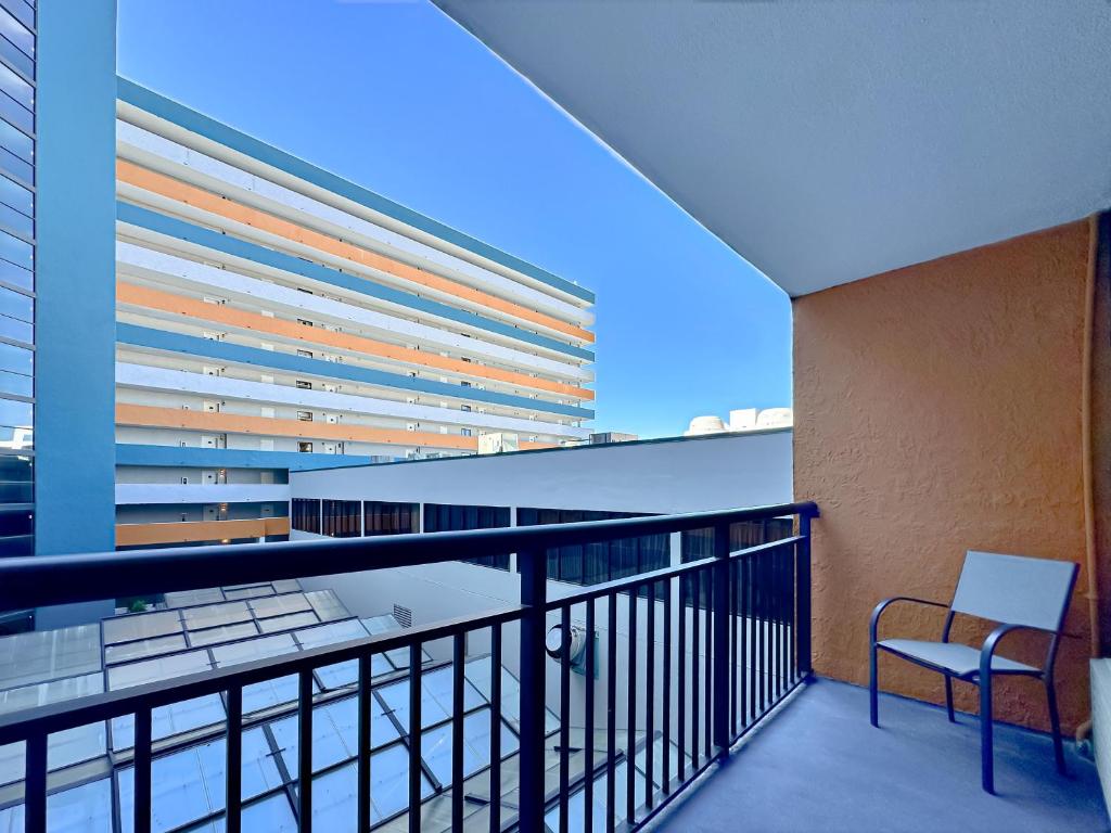 Landmark Resort-Updated Double Suite - Image 5