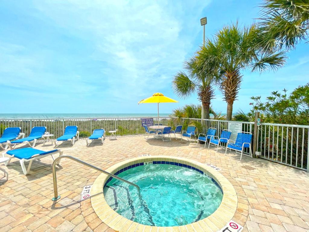 Hot Tub (Jacuzzi) - Photo 3