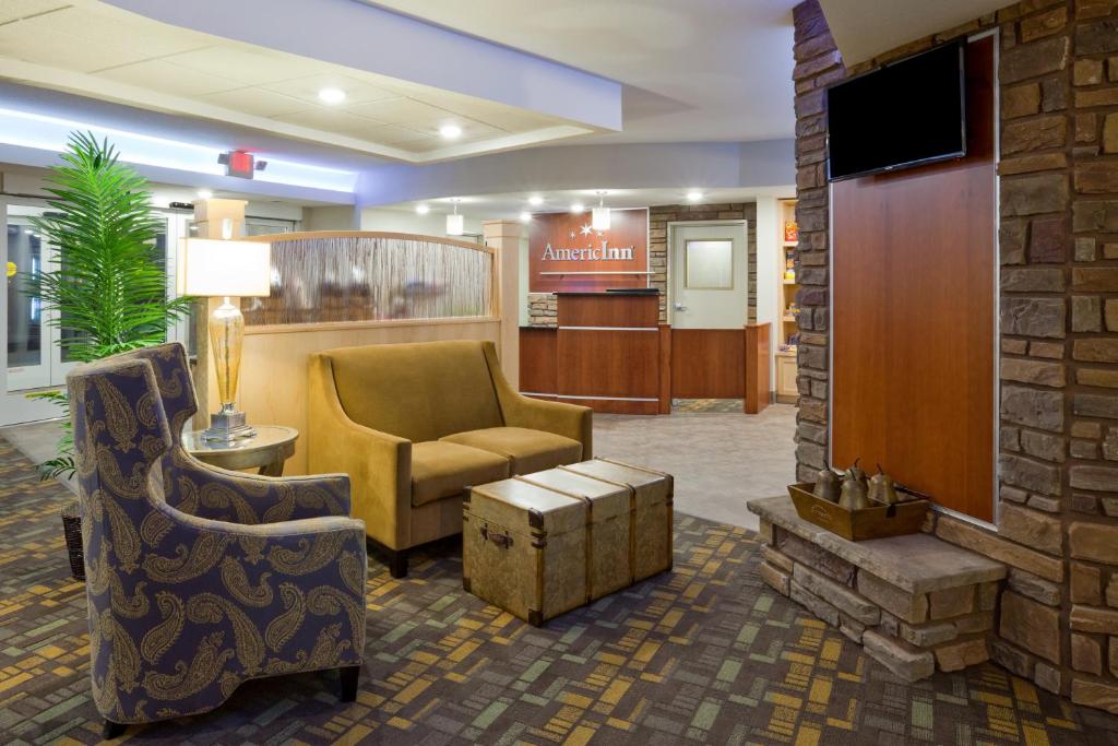 AmericInn by Wyndham Hartford SD - Image 5