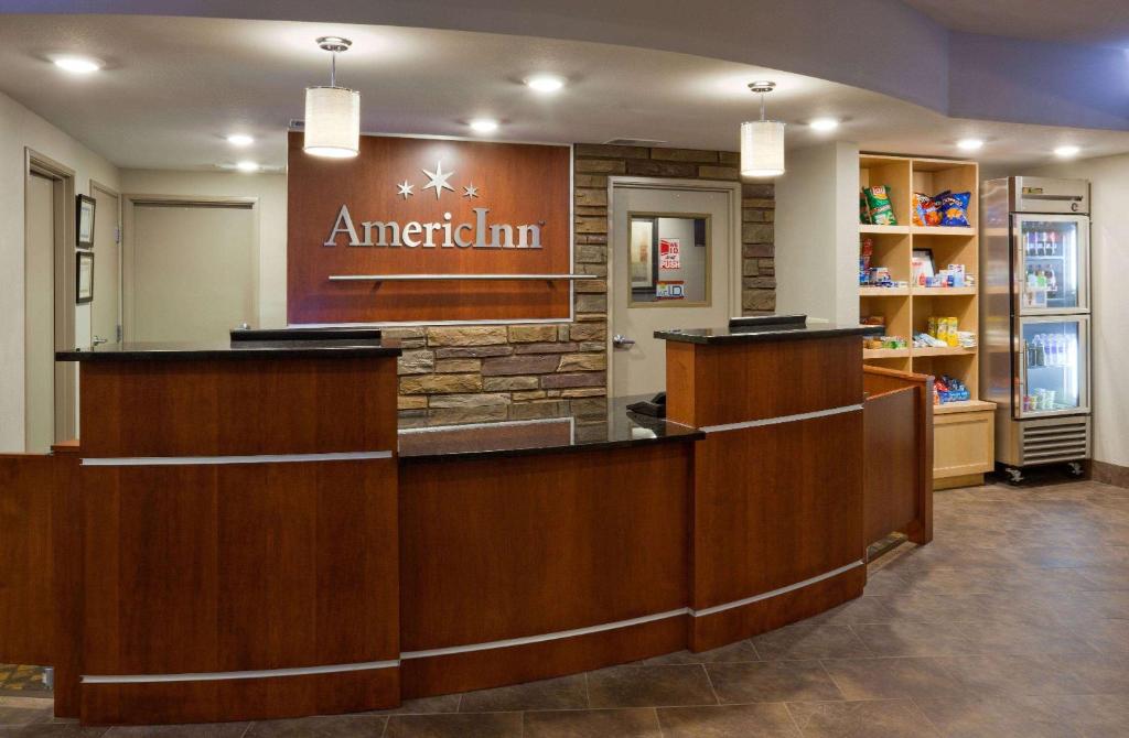 AmericInn by Wyndham Hartford SD - Image 8