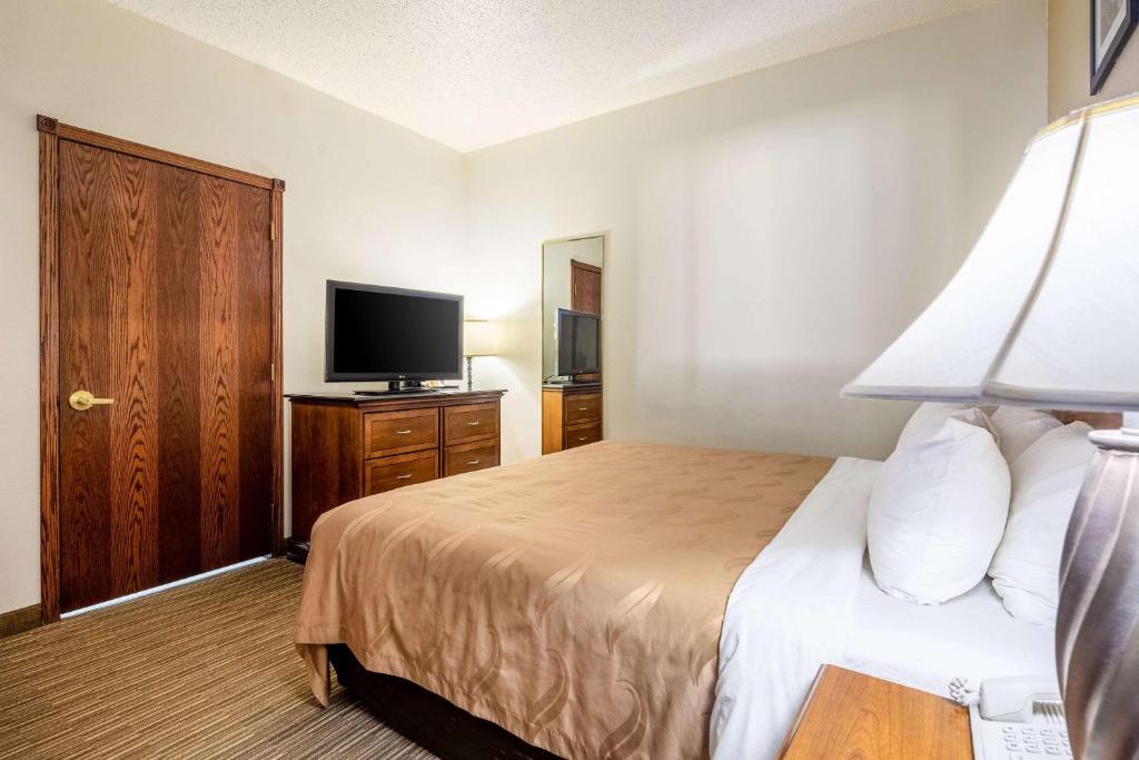 Quality Inn Keystone near Mount Rushmore - Image 8