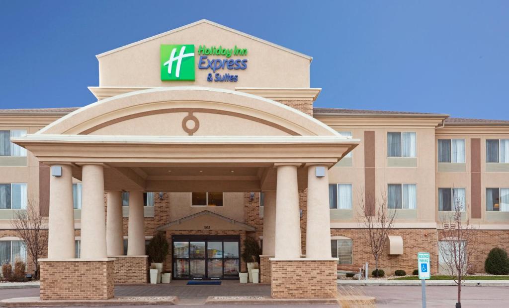 Holiday Inn Express Hotel & Suites Sioux Falls-Brandon by IHG - Image 7