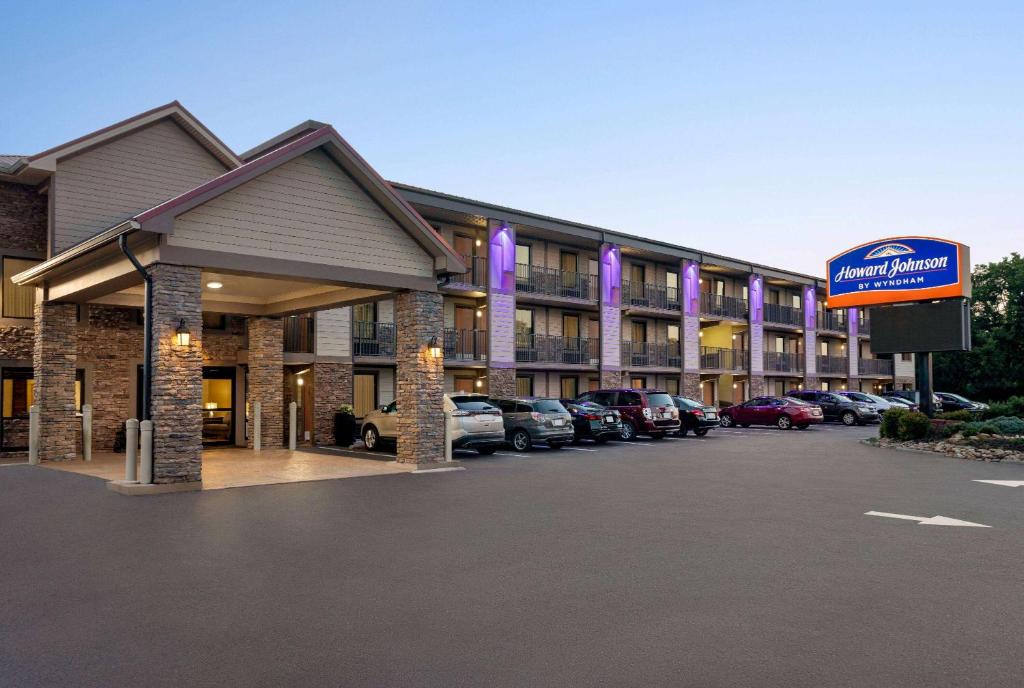 Howard Johnson by Wyndham Pigeon Forge - Image 7