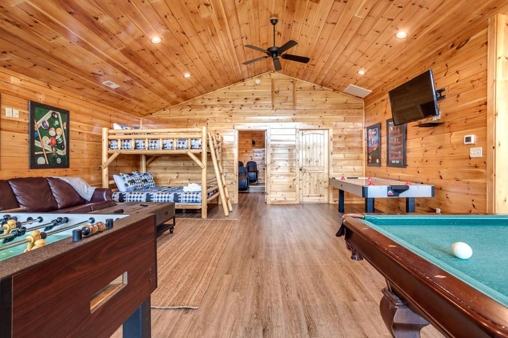 Gatlinburg Cabin with Private Hot Tub by Staycating - Image 5