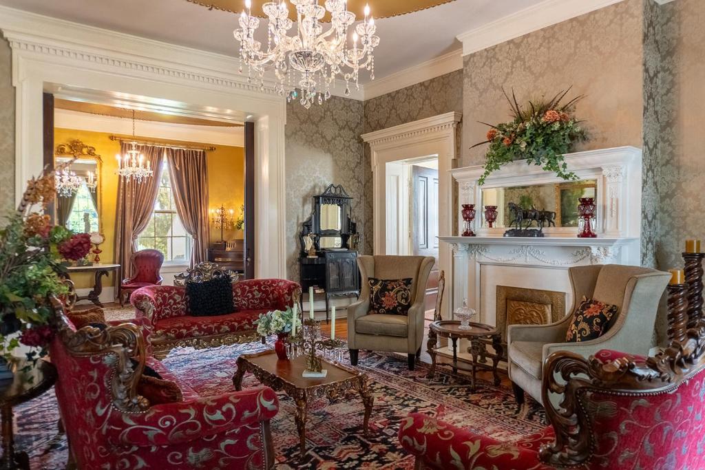 Belle Air Mansion and Inn - Image 8