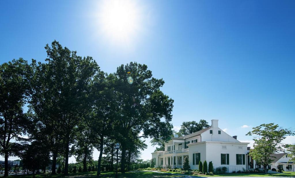 Belle Air Mansion and Inn - Image 4