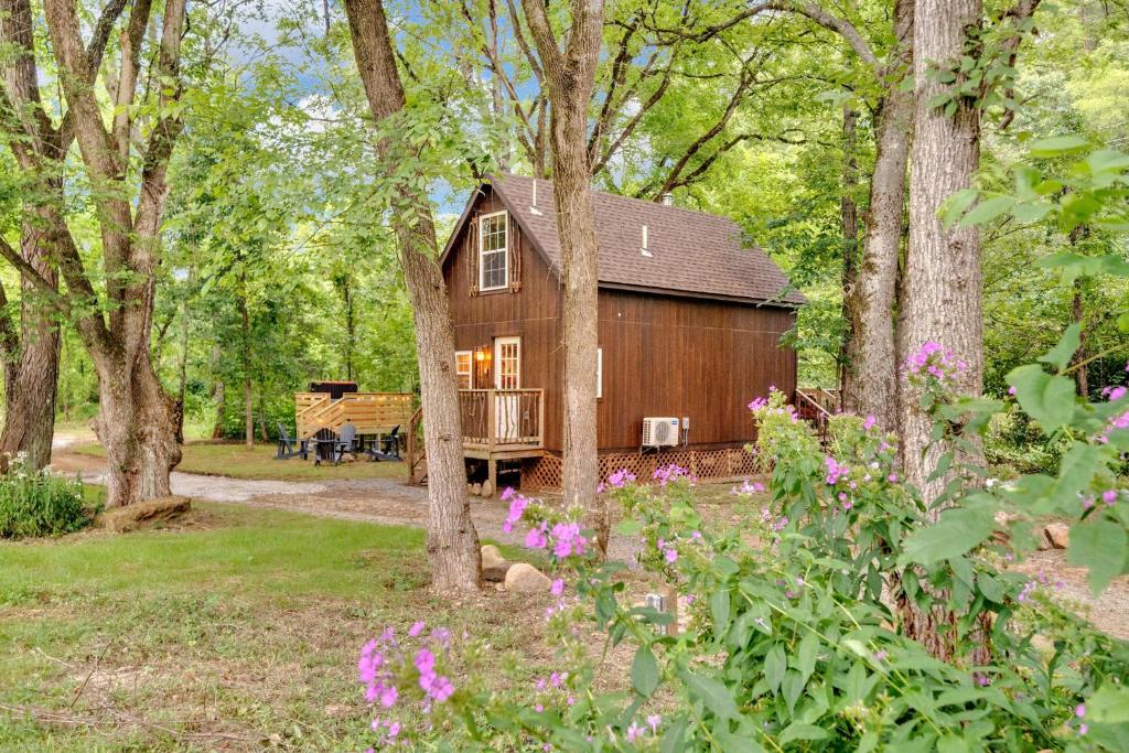 Creekwalk Inn Bed and Breakfast with Cabins - Image 6