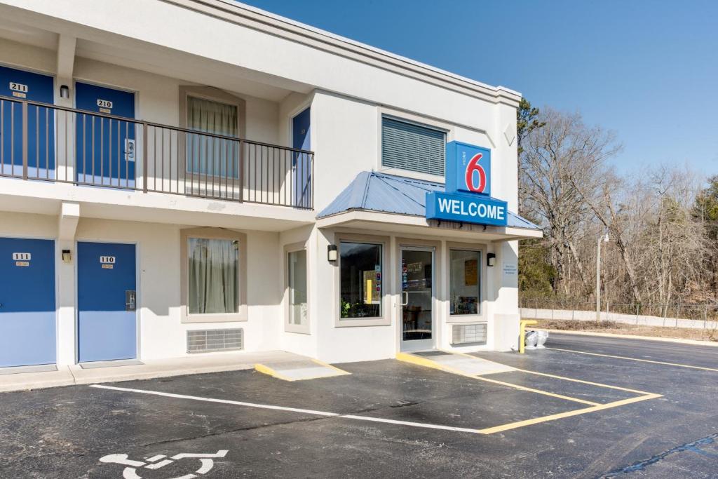 Motel 6-Kingston, TN - Image 8