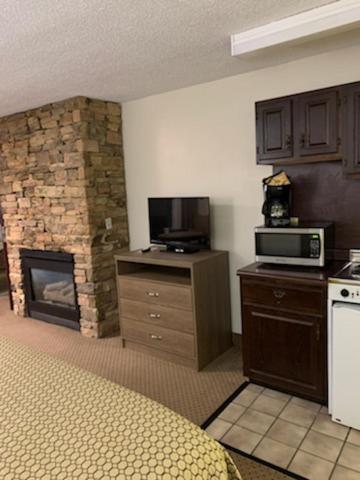 Riverside Motor Lodge - Pigeon Forge - Image 5