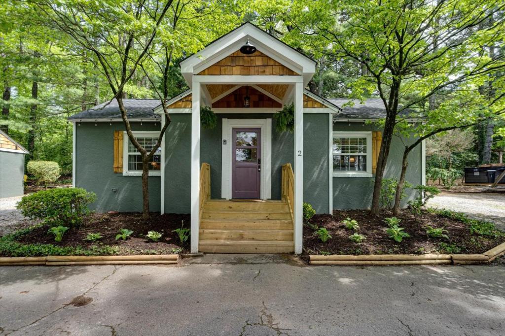 2- Chattanooga Suite - Image 6