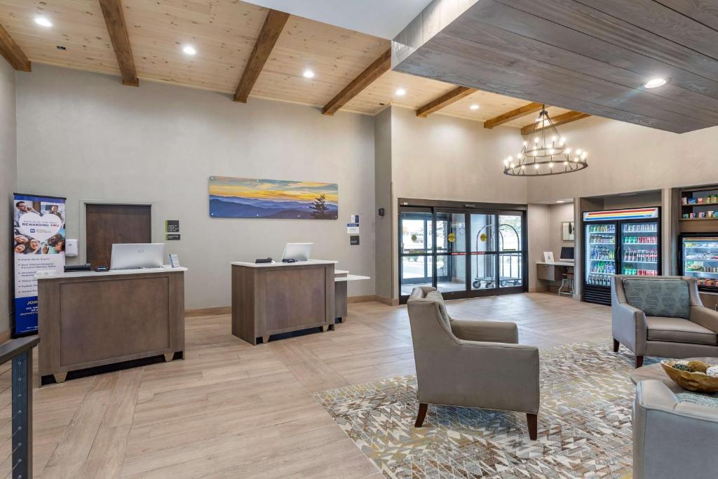 Best Western Plus Apple Valley Lodge Pigeon Forge - Image 5