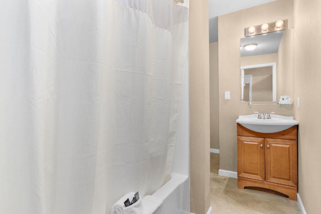 Lodge At Tellico - Image 4