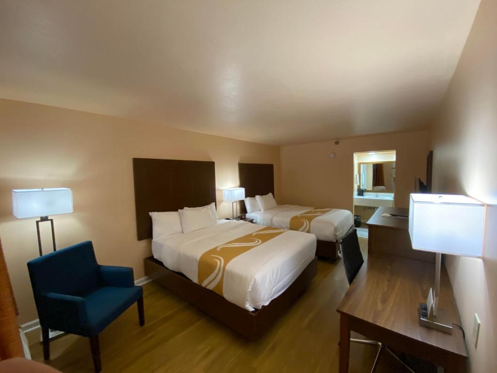 Quality Inn - Image 5