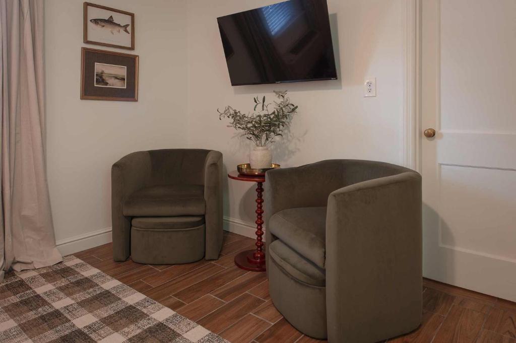 Cumberland Room on Lookout Mountain - Image 6