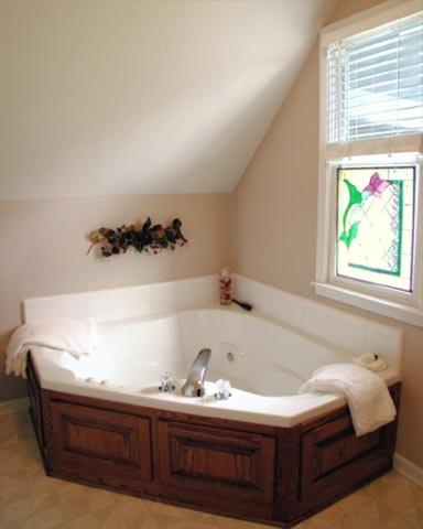 The Garden Inn Bed & Breakfast at Bee Rock - Image 5