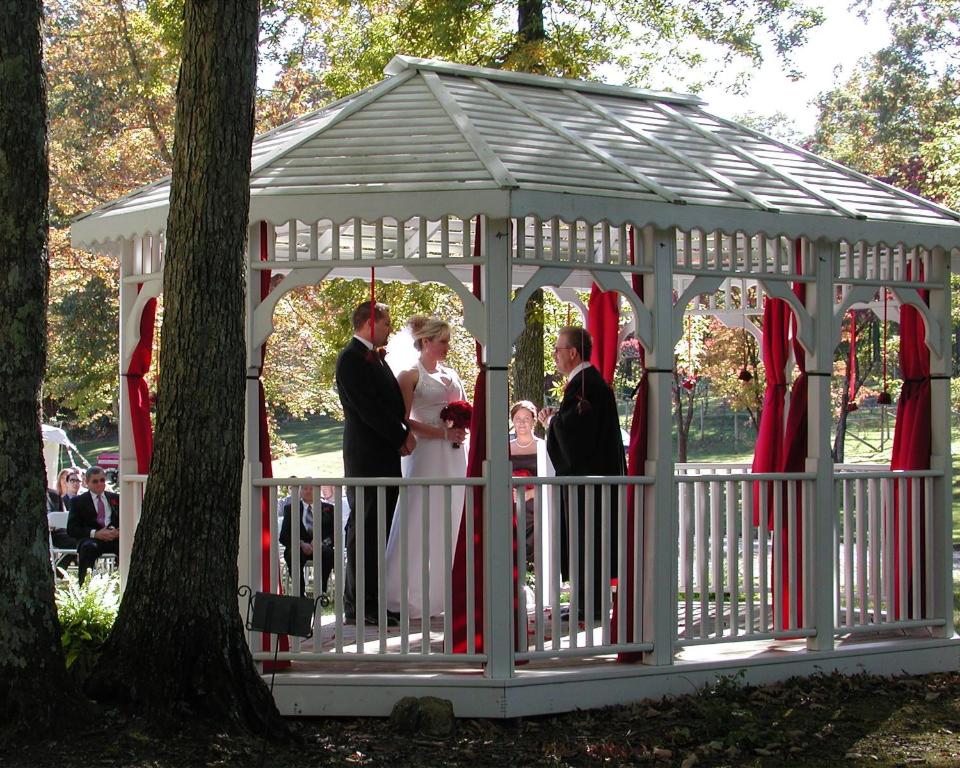 The Garden Inn Bed & Breakfast at Bee Rock - Image 4