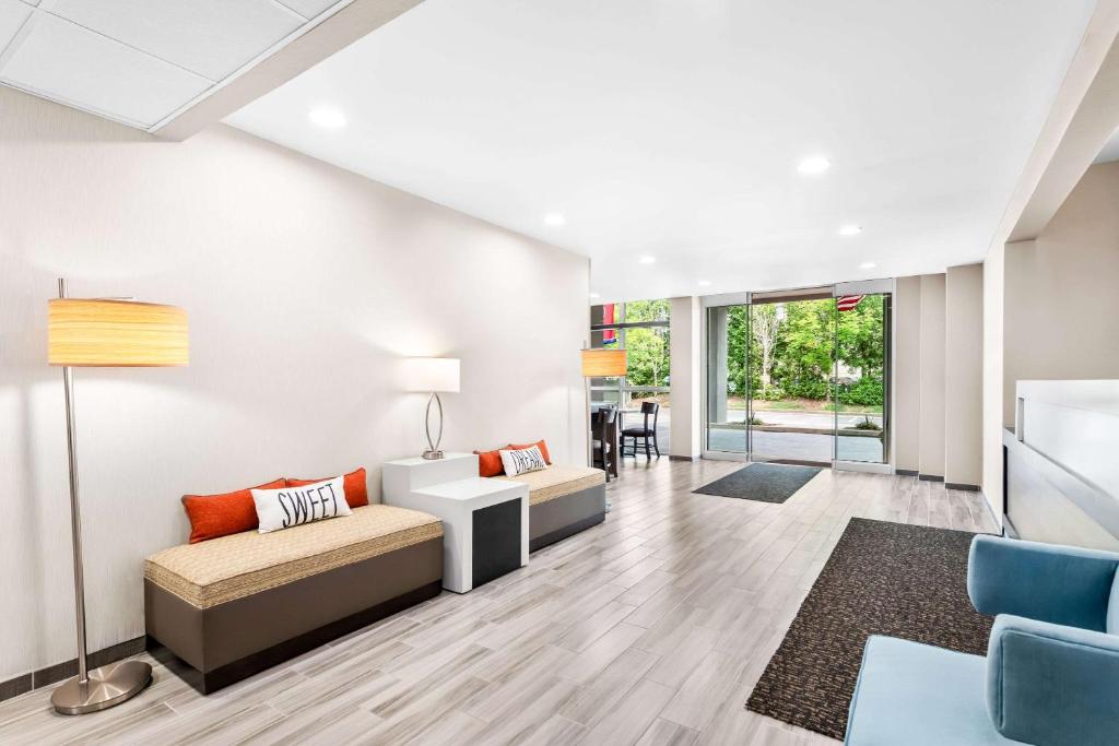 Sleep Inn & Suites Pigeon Forge Downtown - Image 6