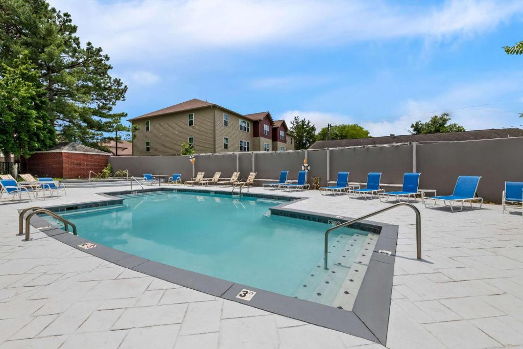 Sleep Inn & Suites Pigeon Forge Downtown - Image 4