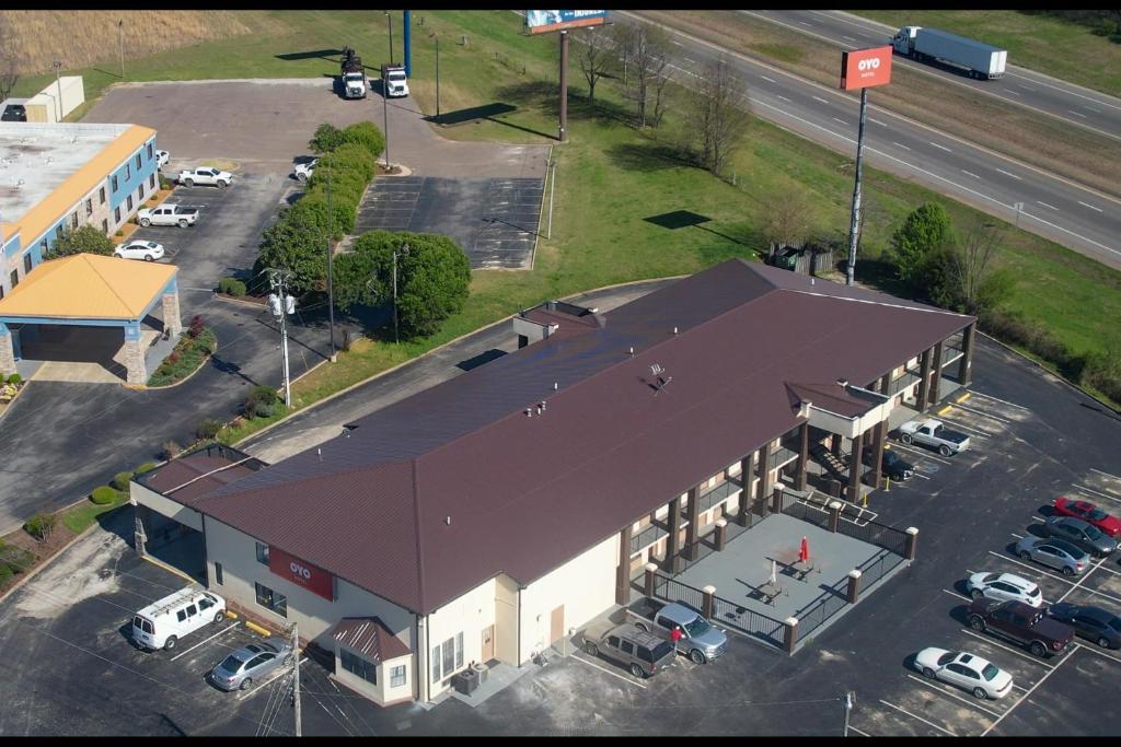 OYO Hotel Brownsville TN I-40 - Image 8