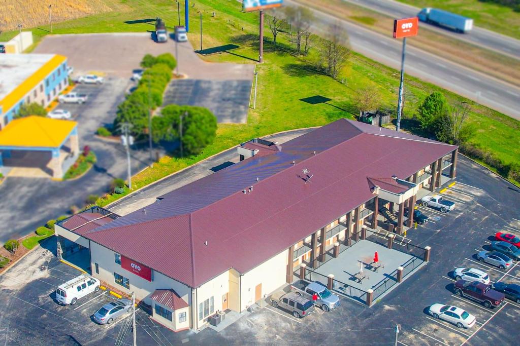 OYO Hotel Brownsville TN I-40 - Image 5