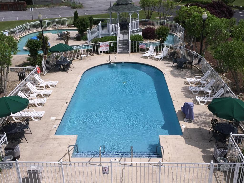 Hot Tub (Jacuzzi) - Photo 6