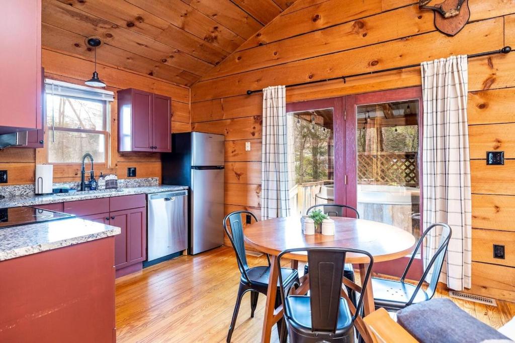 Dog-Friendly Getaway, Adventure Awaits Nearby - Image 5