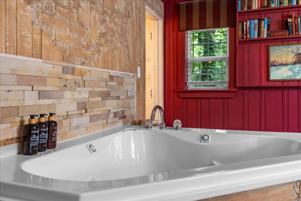 3- Chickamauga Suite - Image 8