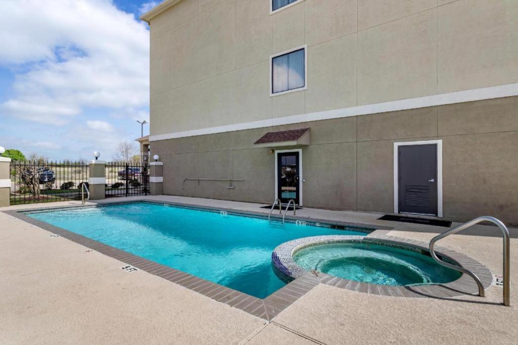 Comfort Inn & Suites Navasota