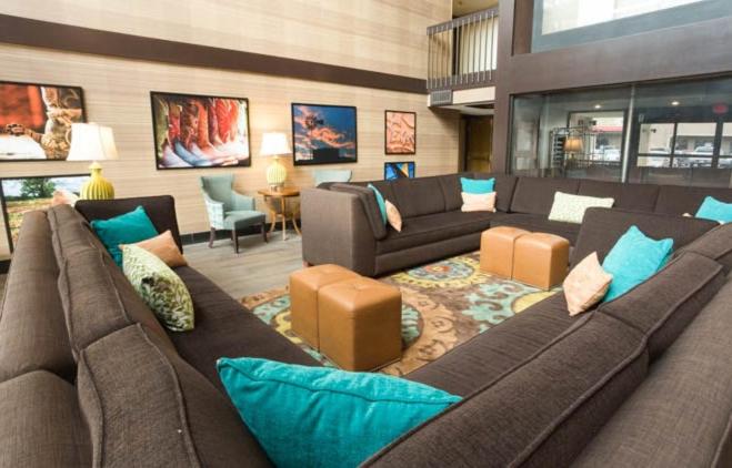 McAllen Plaza Hotel and Suites - Image 6