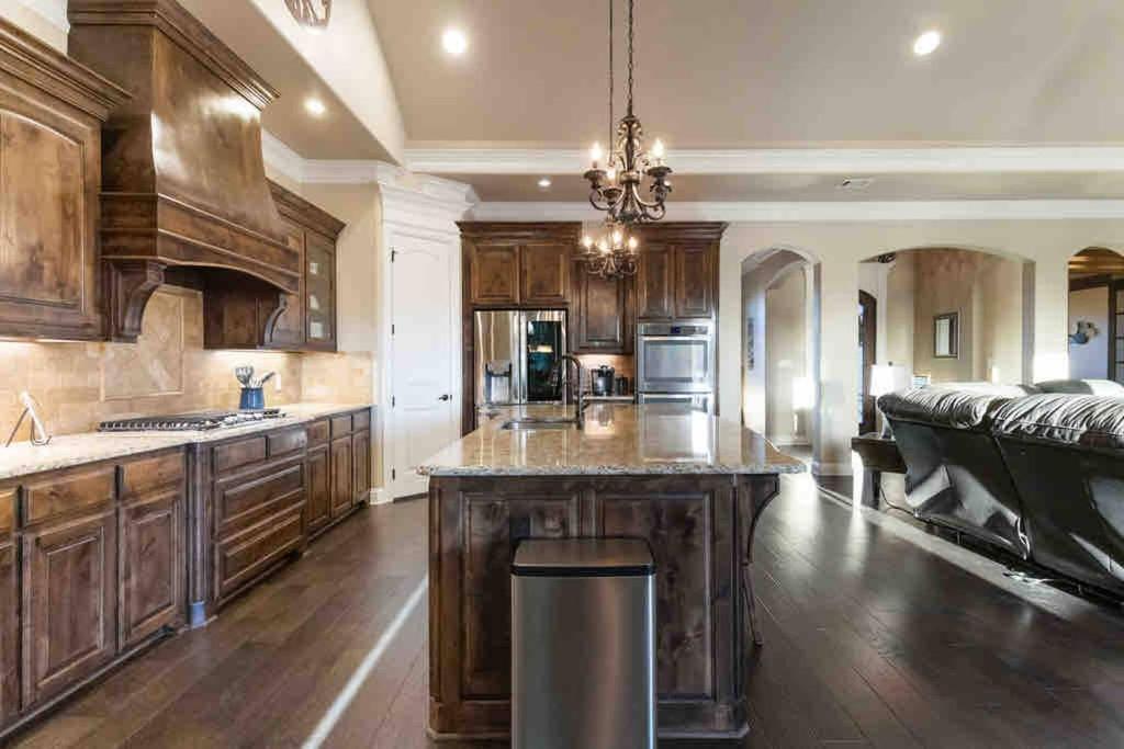 Luxe Retreat: Pool, Spa,Jacuzzi, EV Charger & more - Image 5