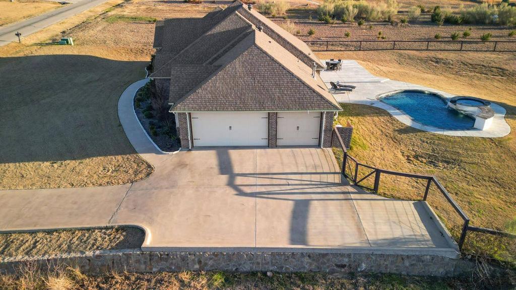 Hot Tub (Jacuzzi) - Photo 4