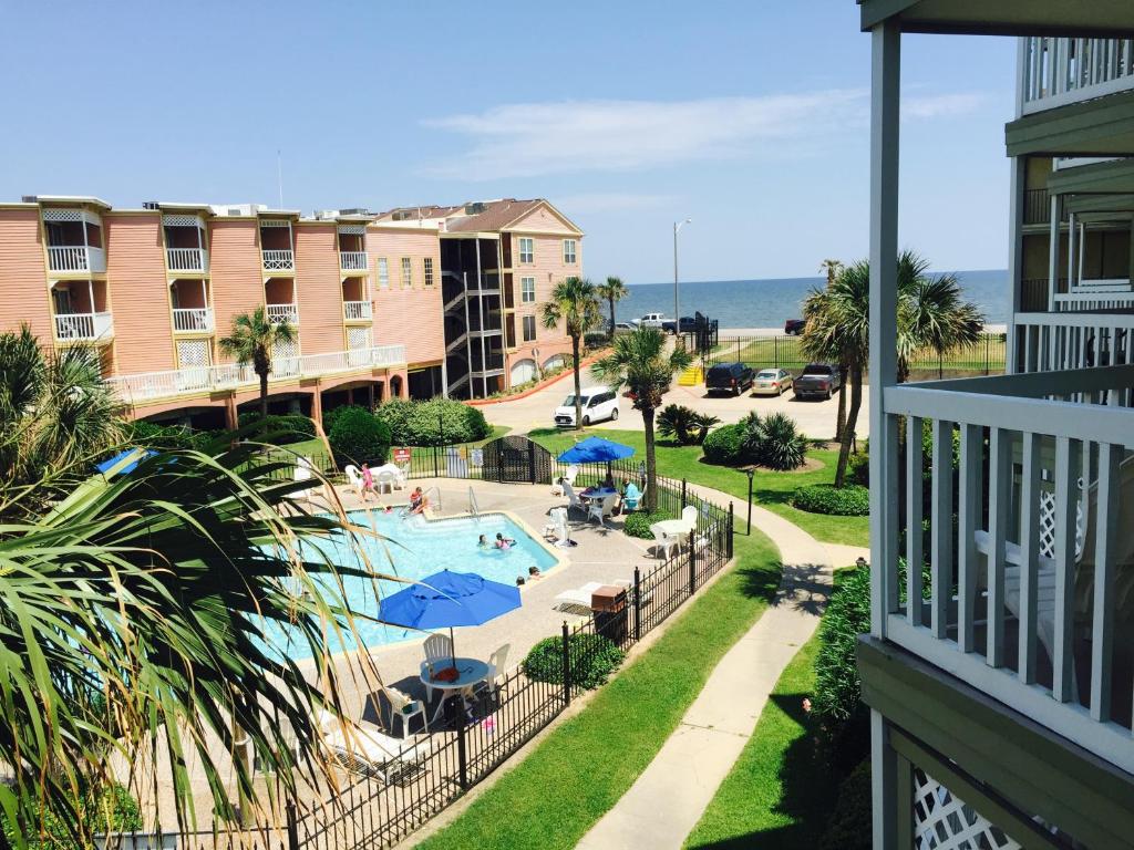 The Victorian Condo/Hotel - Image 4