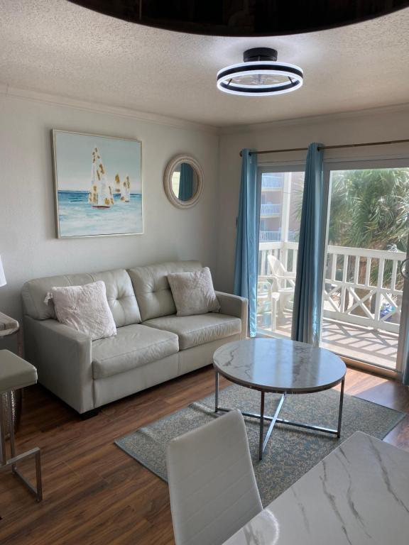 The Victorian Condo/Hotel