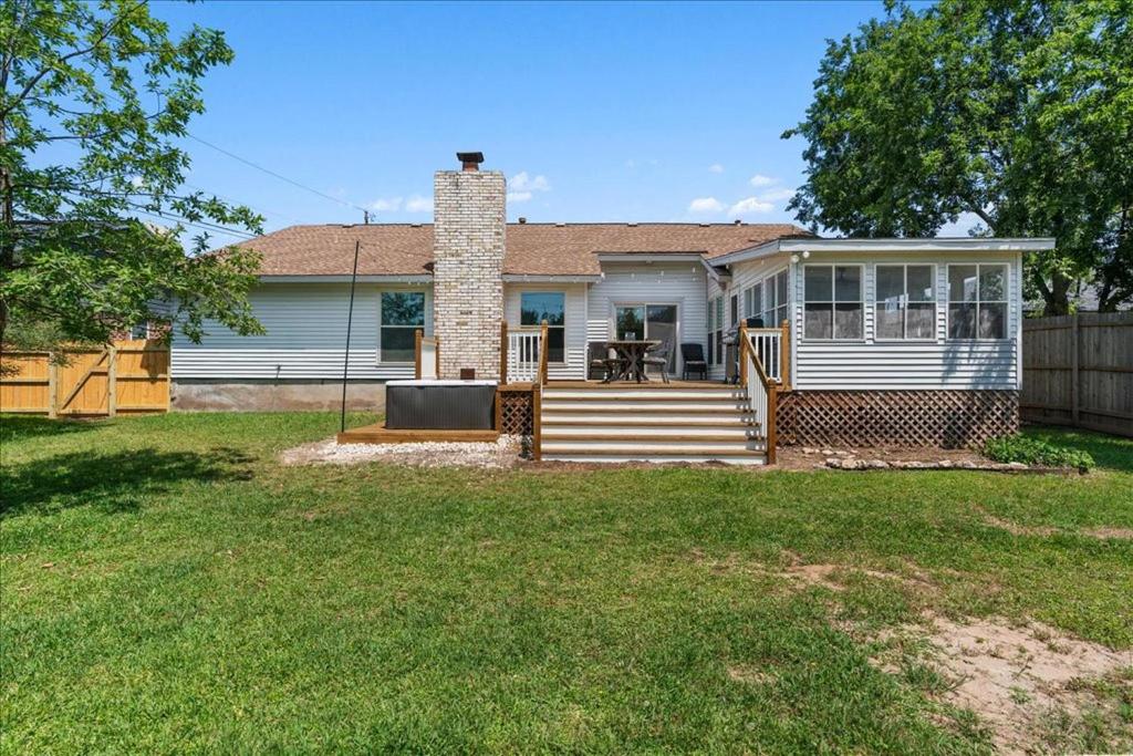 Creekview Cottage- Events, Hot Tub, Gameroom