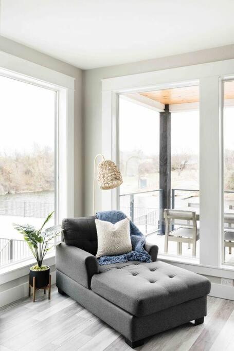 Luxury Lake LBJ Waterfront Home with Hot Tub and Boat Slip - Image 8