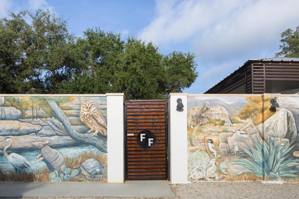 Hotel Flora and Fauna - Image 6