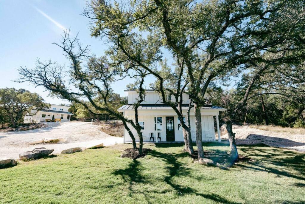The Roost Farmhaus on 20 acres, hill country view, firepit, swimming hole - Image 7