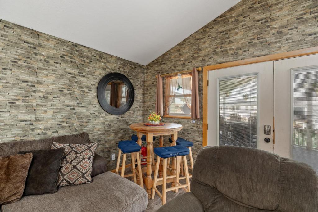 Long Island Village Texas - Image 5