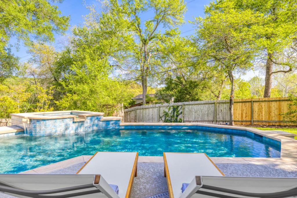 Hot Tub (Jacuzzi) - Photo 6