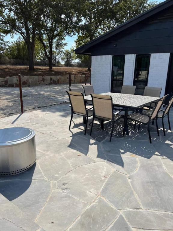 Hot Tub (Jacuzzi) - Photo 3