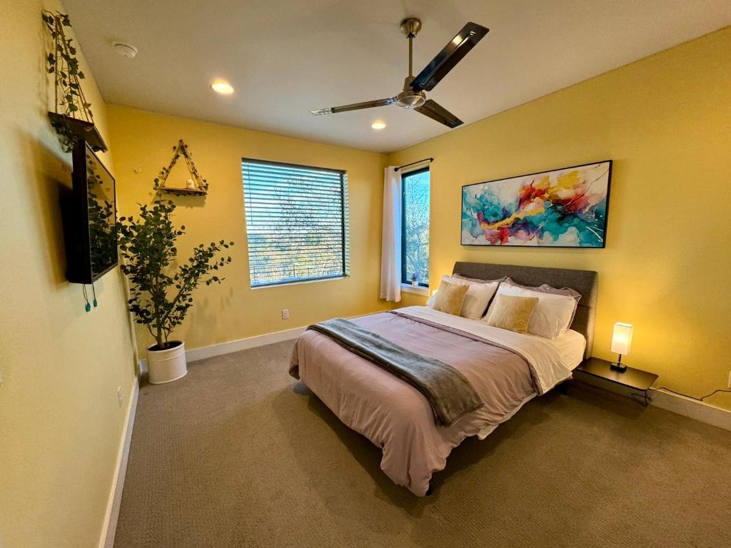 Upscale Modern Hill Country Home! Has it ALL! - Image 7