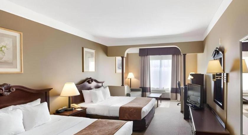 Comfort Suites - Image 7