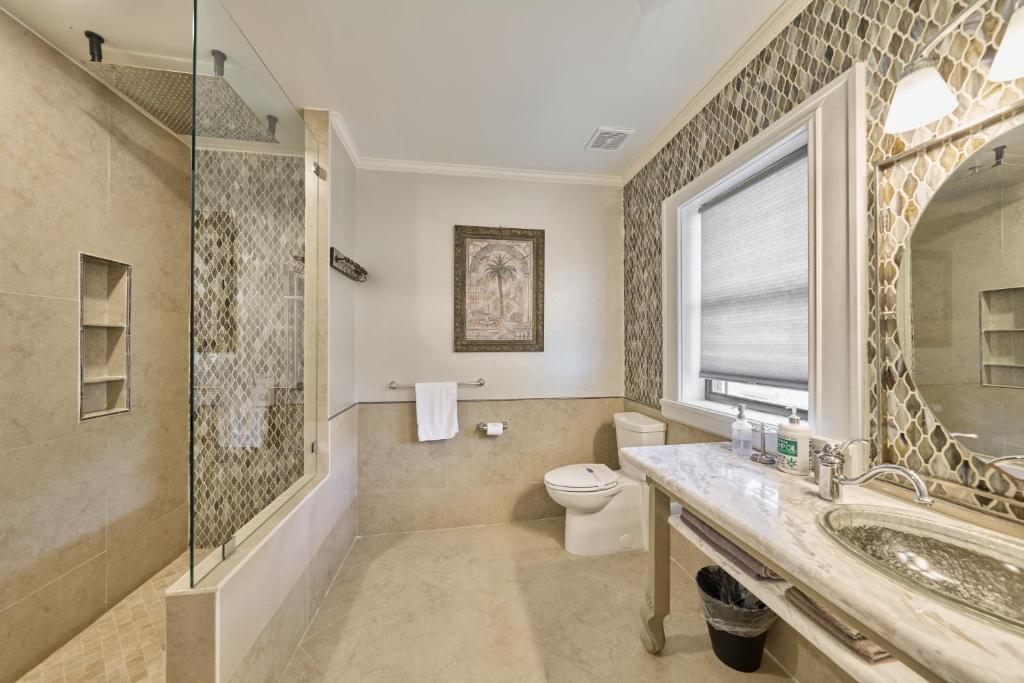 Houston Towers Inn, Adults-Only, Downtown, Med Ctr, NRG - Image 7